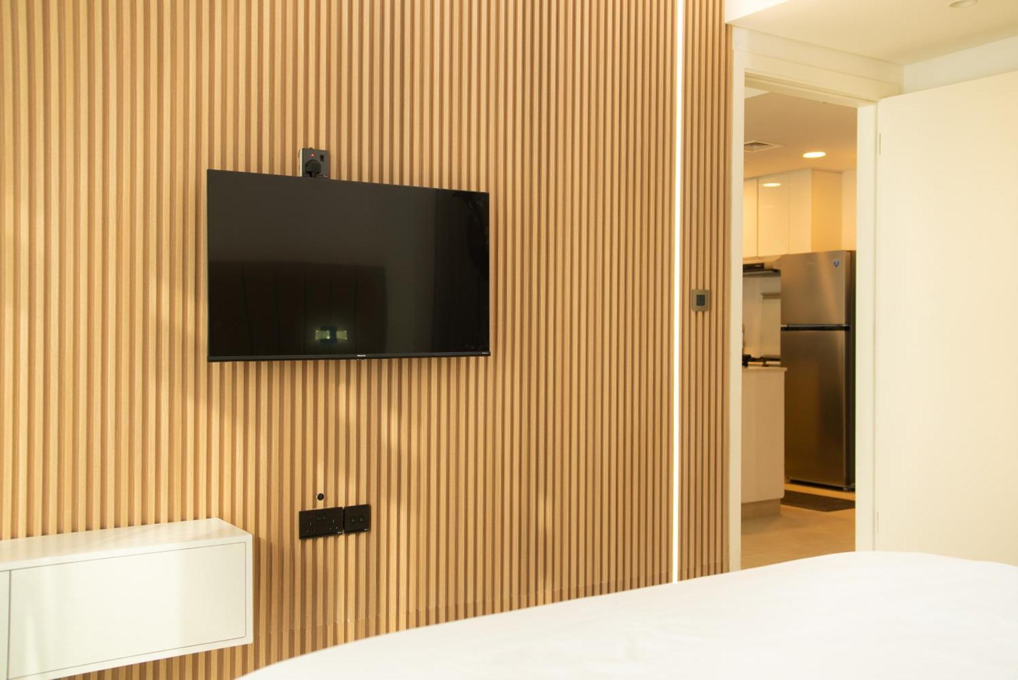 Fantastic And In The Heart Of Apartment Sharjah