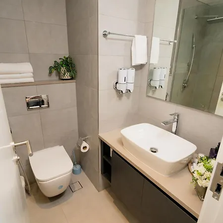 Fantastic Studio And Apartment In The Heart Of Sharjah Esterno foto