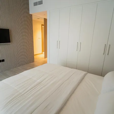 Fantastic Studio And Apartment In The Heart Of Sharjah Esterno foto